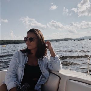 Meet your Posher, Megan